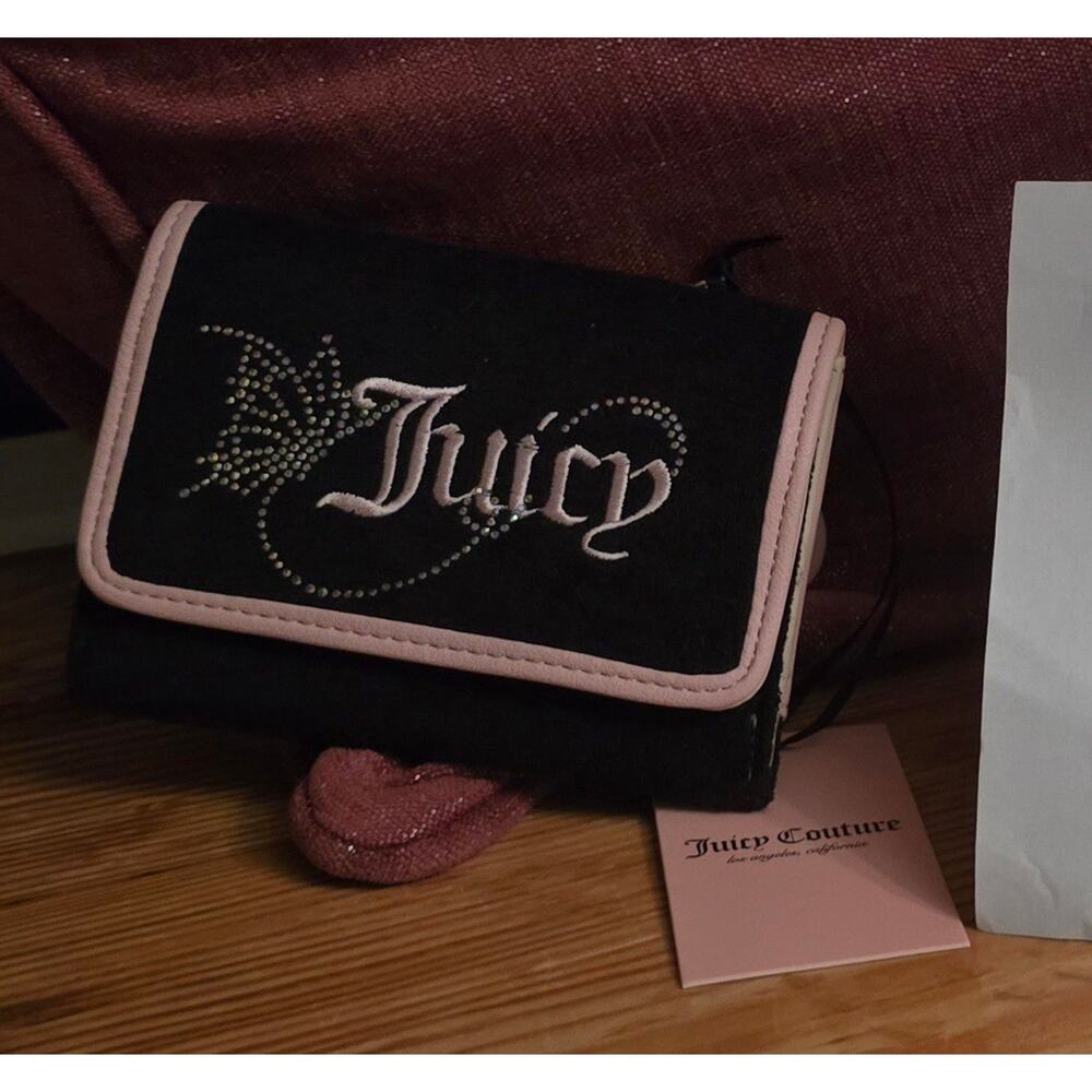 Juicy Couture Wing It Wallet